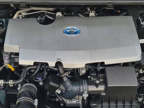 Certified 2022 Toyota Prius LE FWD image 21