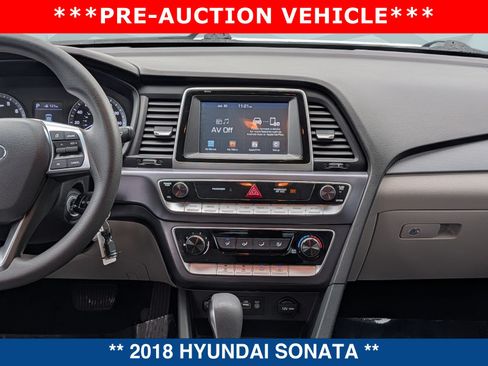 Used 2018 Hyundai Sonata SE FWD image 18