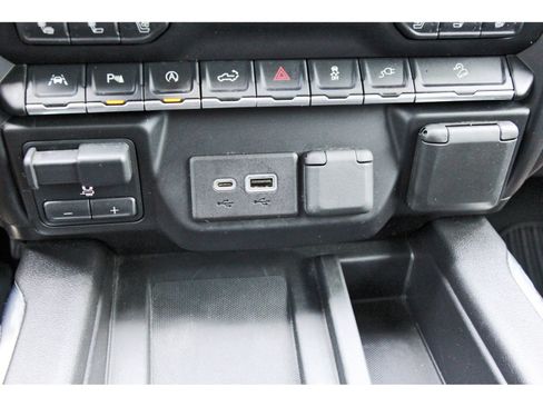 Used 2021 Chevrolet Silverado 1500 LTZ w/ LTZ Premium Texas Edition AWD/4WD image 28