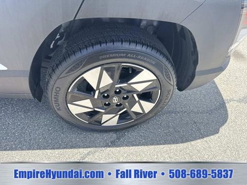 Used 2024 Hyundai Kona SEL AWD/4WD image 12