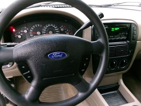 Used 2003 Ford Explorer Sport XLS AWD/4WD image 32