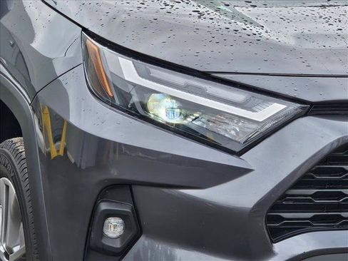 Used 2023 Toyota RAV4 XLE Premium FWD image 5