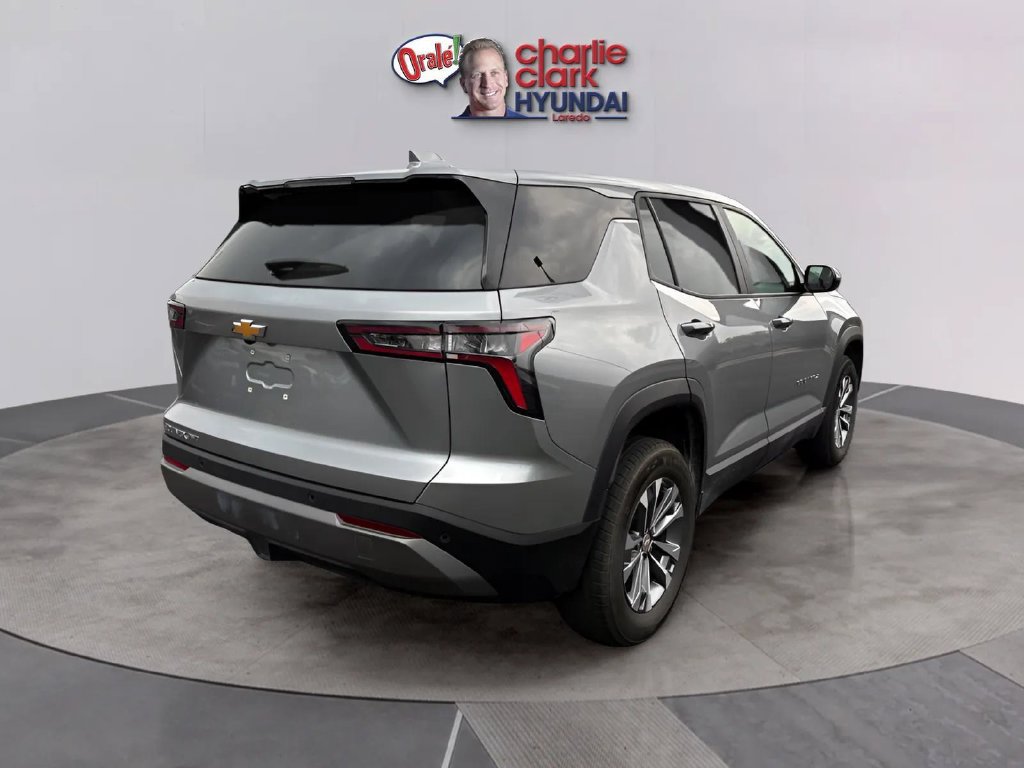 Used 2026 Chevrolet Equinox LT AWD/4WD image 5