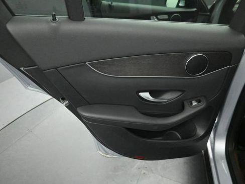 Used 2022 Mercedes-Benz GLC 300 4MATIC image 24