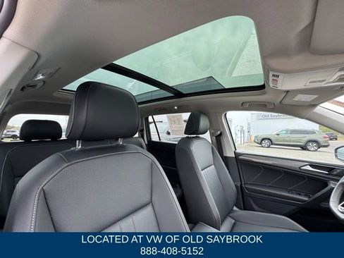 Certified 2023 Volkswagen Tiguan SE w/ Panoramic Sunroof Package AWD/4WD image 25