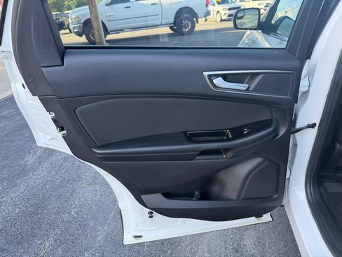 Used 2017 Ford Edge SEL AWD/4WD image 15