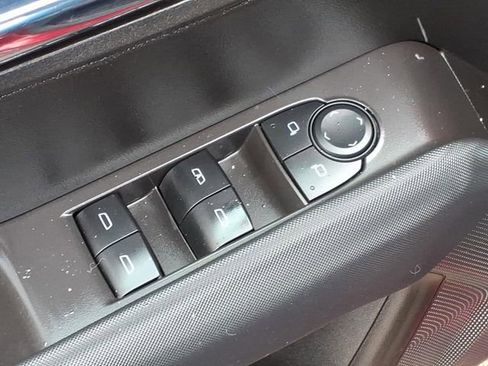 Used 2023 Chevrolet Colorado Z71 w/ Z71 Convenience Package 2 image 14