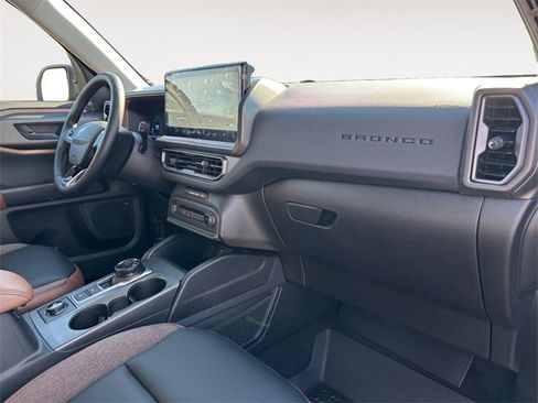 New 2025 Ford Bronco Sport Outer Banks w/ Outer Banks Tech Package+ image 10