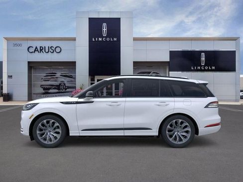 New 2026 Lincoln Aviator AWD w/ Jet Appearance Package image 3
