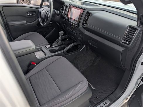 Used 2023 Nissan Frontier SV w/ Midnight Edition Package image 25