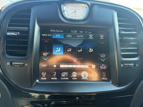 Used 2016 Chrysler 300 S RWD image 19