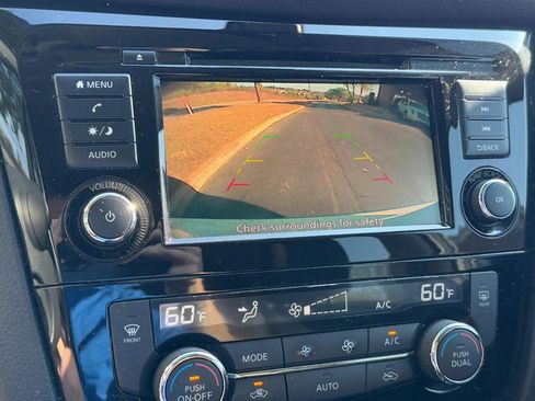 Used 2019 Nissan Rogue SV image 21