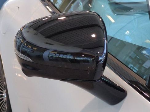 New 2026 Mercedes-Benz Maybach SL 680 image 12