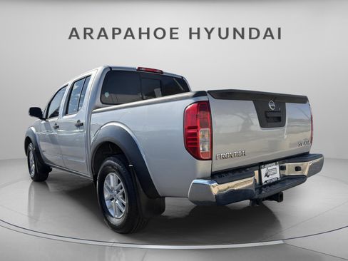 Used 2019 Nissan Frontier SV AWD/4WD image 3
