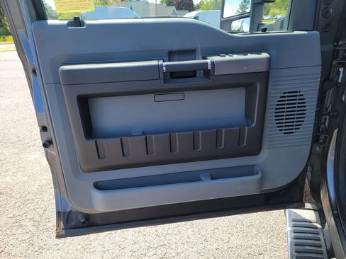 Used 2011 Ford F250 XLT w/ XLT Premium Pkg AWD/4WD image 10