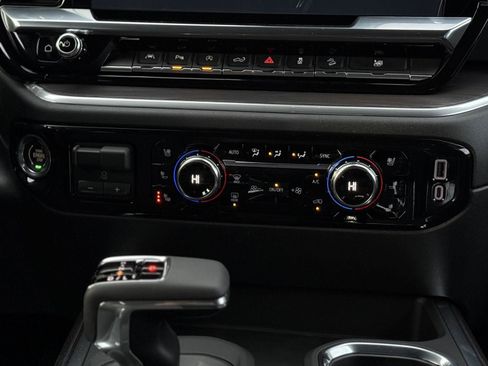 New 2026 GMC Sierra 1500 SLT image 20