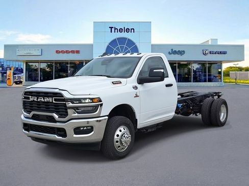 New 2026 RAM 3500 Tradesman w/ Chrome Appearance Group image 2