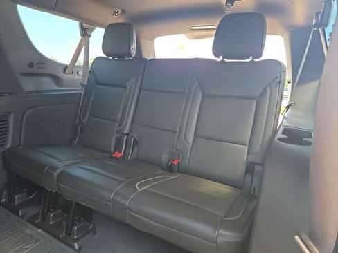 Used 2021 GMC Yukon XL Denali AWD/4WD image 25