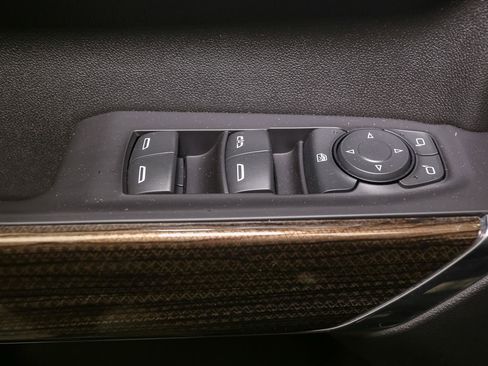 Used 2021 Chevrolet Silverado 1500 LT Trail Boss w/ Convenience Package II AWD/4WD image 44