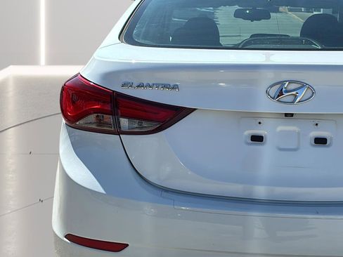 Used 2015 Hyundai Elantra Limited FWD image 28