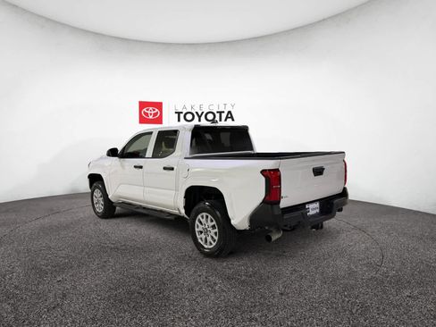 Used 2024 Toyota Tacoma SR image 4