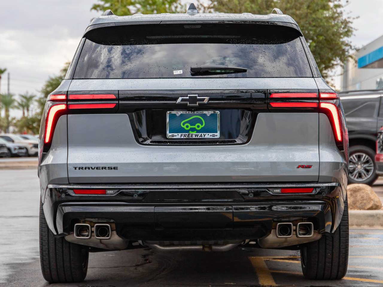 Used 2025 Chevrolet Traverse RS w/ LPO, Floor Liner Package FWD image 5