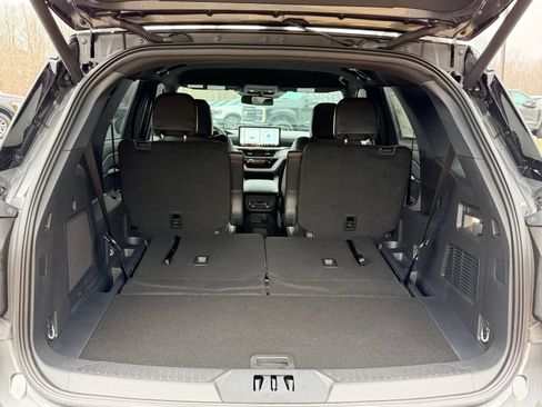 New 2026 Ford Explorer ST-Line w/ ST-Line Street Pack RWD image 9