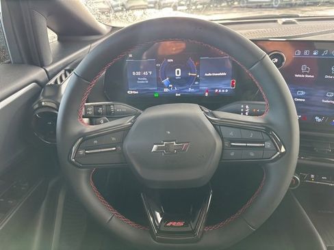 New 2026 Chevrolet Equinox EV RS image 30