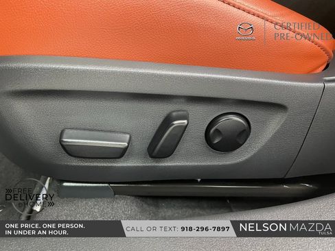 Certified 2025 MAZDA MAZDA3 Carbon image 18