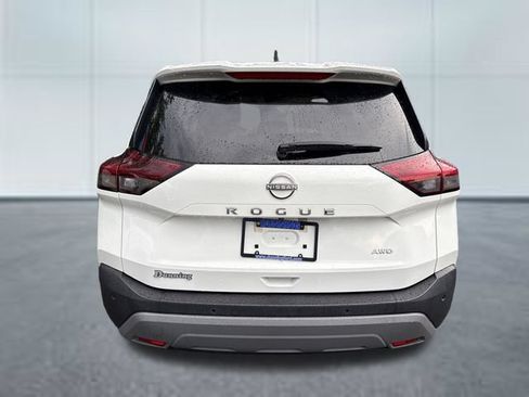 Used 2023 Nissan Rogue S AWD/4WD image 3