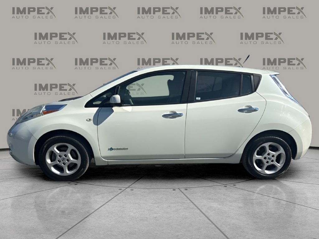 Used 2012 Nissan Leaf SV FWD image 2
