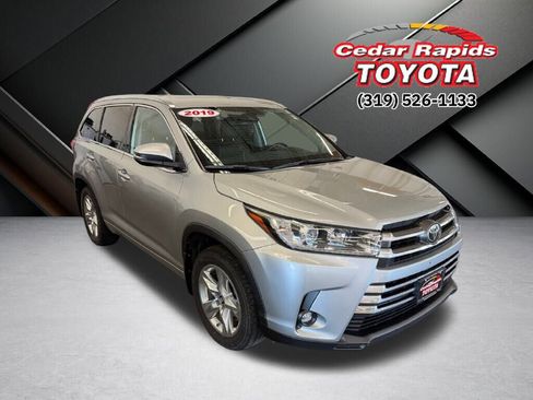 Used 2019 Toyota Highlander Limited image 1