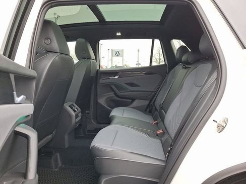 New 2026 Volkswagen Tiguan SE R-Line image 5