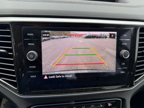 Used 2022 Volkswagen Atlas SE image 8