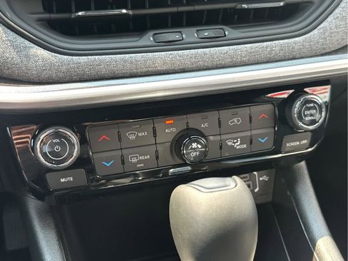 New 2025 Jeep Compass Latitude w/ Convenience Group image 47