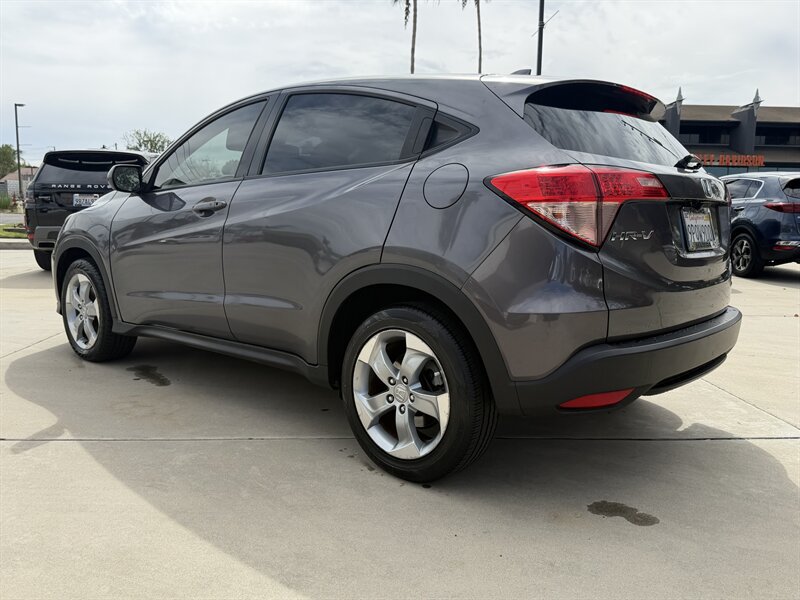 Used 2016 Honda HR-V EX image 3
