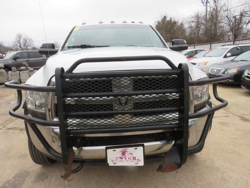 Used 2018 RAM 4500 Tradesman w/ Ambulance Prep Group image 2