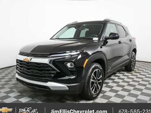 Certified 2025 Chevrolet TrailBlazer LT AWD/4WD image 27