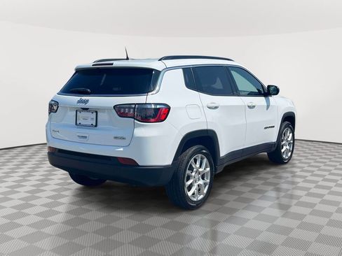 Used 2023 Jeep Compass Latitude AWD/4WD image 5