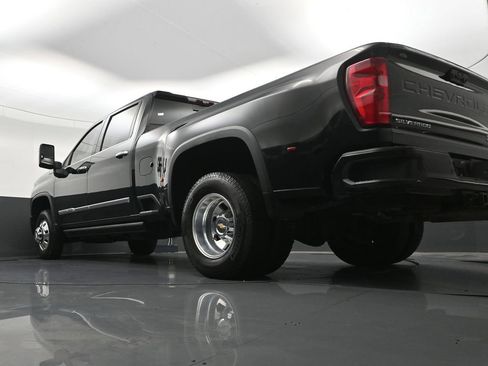 Used 2026 Chevrolet Silverado 3500 High Country w/ High Country Premium Package AWD/4WD image 27