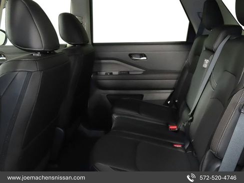 New 2026 Nissan Pathfinder SL AWD/4WD image 22