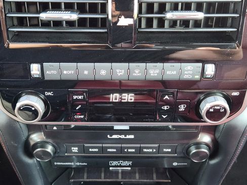 Certified 2023 Lexus GX 460 Luxury w/ Sport Design Package image 12