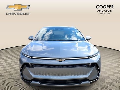 New 2025 Chevrolet Equinox EV LT w/ Convenience Package II image 9