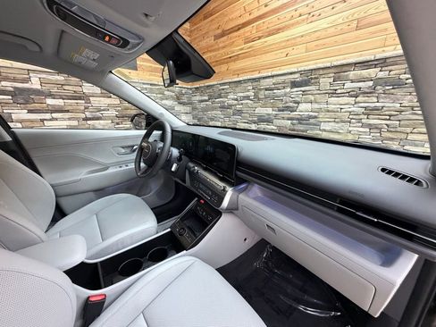 Used 2026 Hyundai Kona SEL Premium image 13