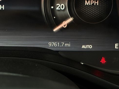 Used 2025 RAM 1500 Laramie w/ Night Edition AWD/4WD image 20