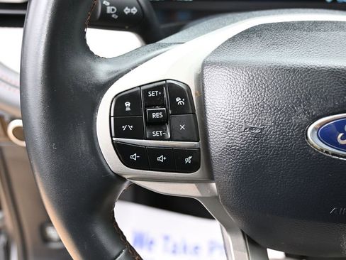 Used 2025 Ford Explorer Active RWD image 22