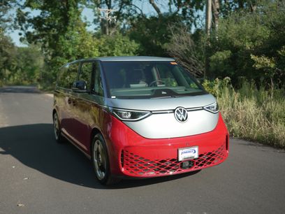 New 2025 Volkswagen ID. Buzz Pro S Plus