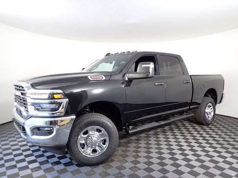 New 2026 RAM 2500 Tradesman AWD/4WD image 13
