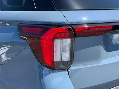 Certified 2026 Ford Explorer ST-Line w/ ST-Line Street Pack RWD image 13