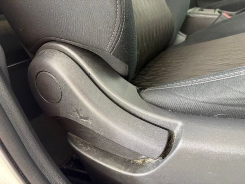 Used 2017 Nissan Rogue S FWD image 34